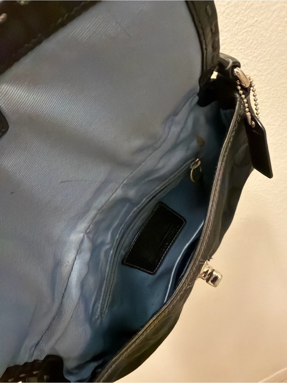 Coach Black Signature Canvas Shoulder Bag with Leather Trim - Picture 4 of 6